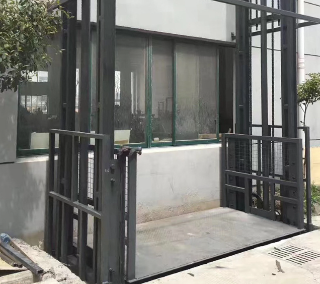 铜川导轨式施工升降机助力民生工程提速增效